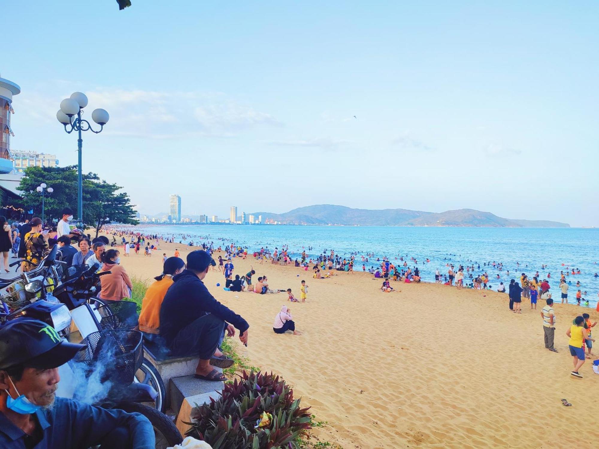 Flc Sea Tower Quy Nhon Ban Cong, Bon Tam, Ho Boi Co Phi, Sat Bien クイニョン エクステリア 写真