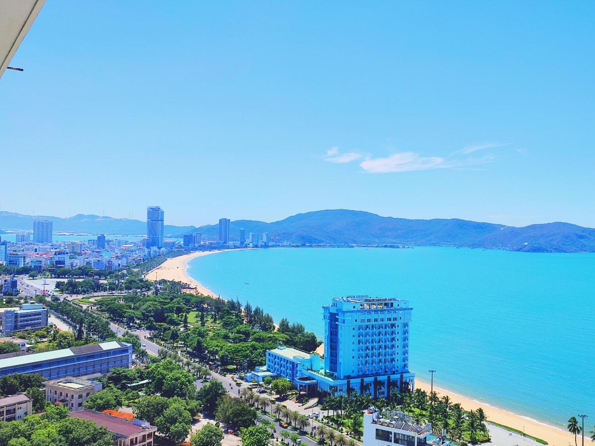 Flc Sea Tower Quy Nhon Ban Cong, Bon Tam, Ho Boi Co Phi, Sat Bien クイニョン エクステリア 写真